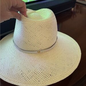 Janessa Leone Sherman hat, Bleach, size small